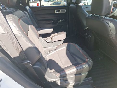 Used 2023 Ford Explorer ST-Line w/ Class IV Trailer Tow Package RWD image 30