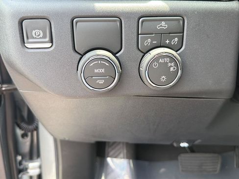 New 2026 Chevrolet Silverado 1500 LT w/ Convenience Package II RWD image 19