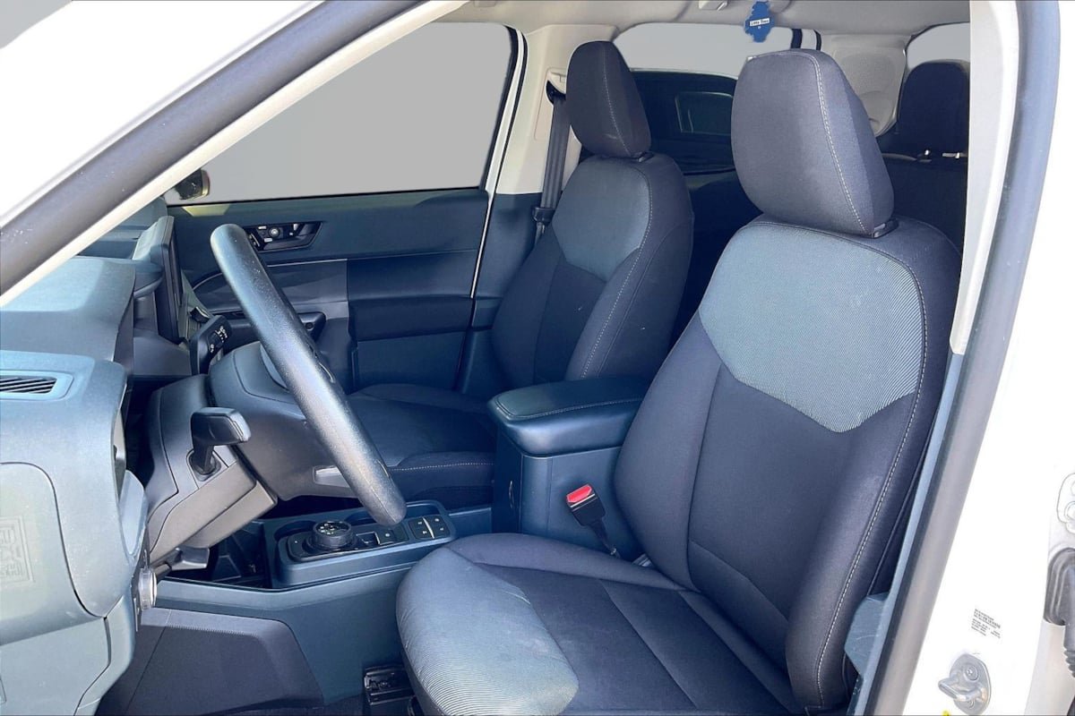 Used 2022 Ford Maverick XL FWD image 25