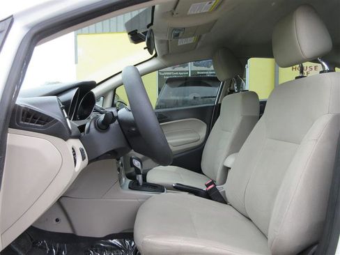 Used 2019 Ford Fiesta SE image 21