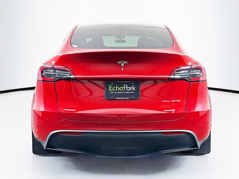 Used 2023 Tesla Model Y Long Range image 7