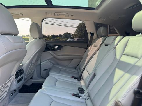 Used 2018 Audi Q7 3.0T Premium Plus AWD/4WD image 40