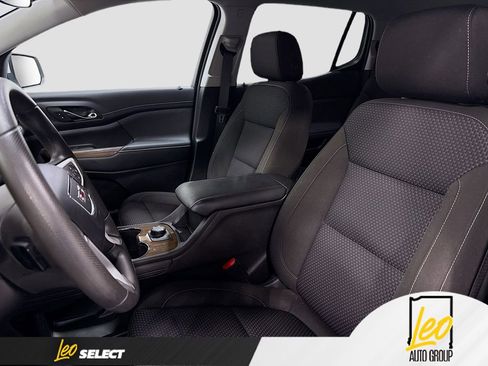 Used 2023 GMC Acadia SLE AWD/4WD image 19