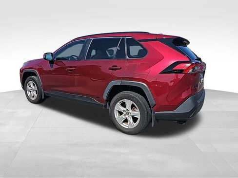Used 2021 Toyota RAV4 XLE image 40
