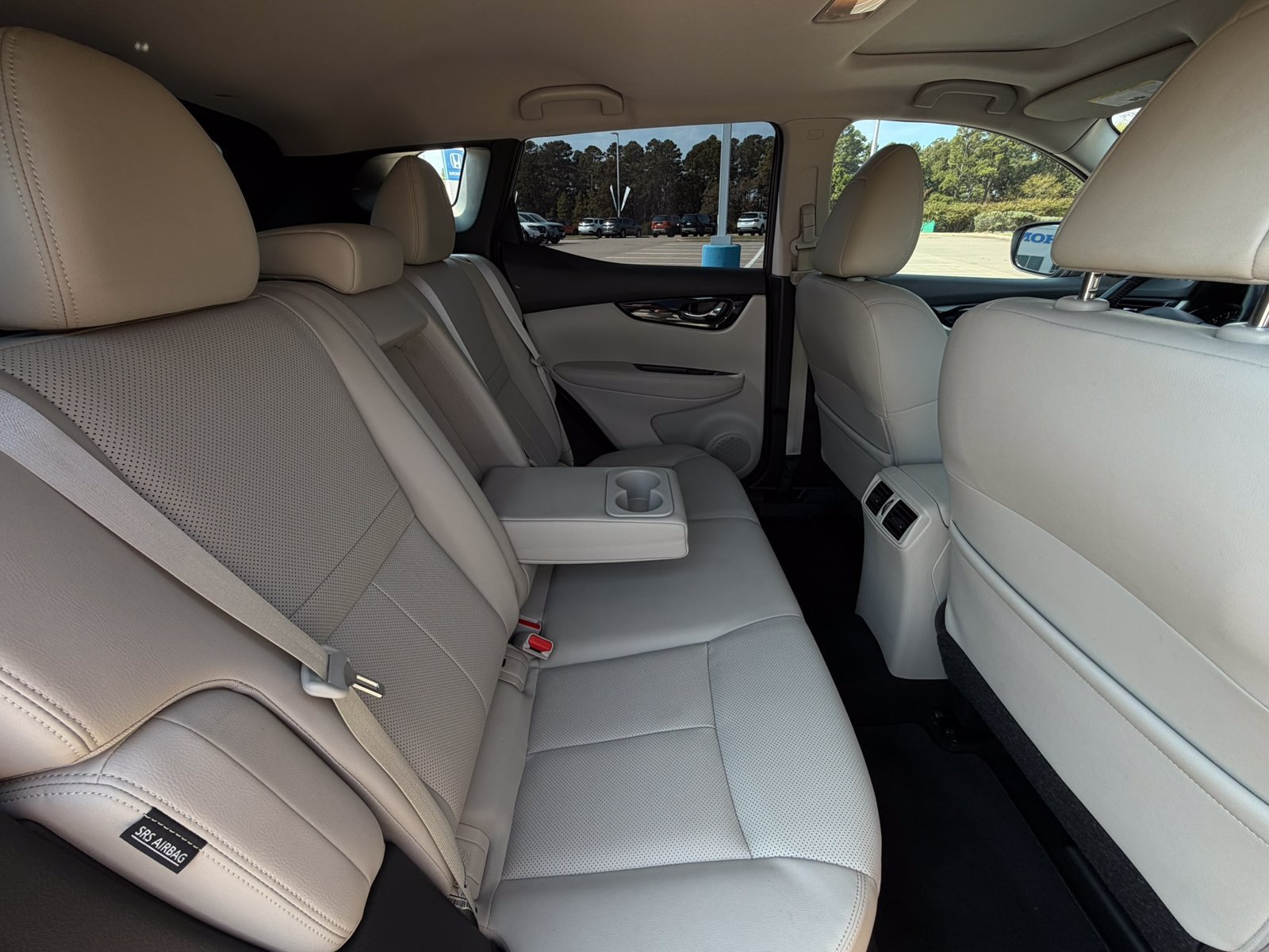 Used 2022 Nissan Rogue Sport SL w/ Premium Package FWD image 30
