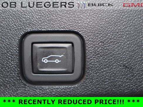 Certified 2024 Chevrolet Traverse RS image 22