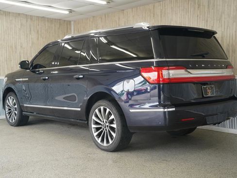 Used 2021 Lincoln Navigator L Reserve w/ Luxury Package AWD/4WD image 7