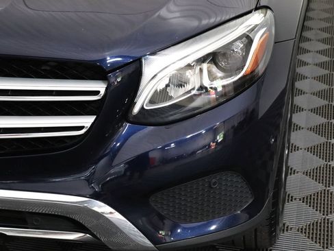 Used 2019 Mercedes-Benz GLC 300 4MATIC image 12