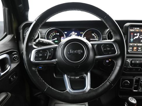 Used 2023 Jeep Wrangler Unlimited Sahara w/ Cold Weather Group AWD/4WD image 15