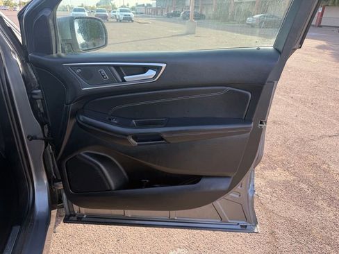 Used 2024 Ford Edge Titanium AWD/4WD image 19