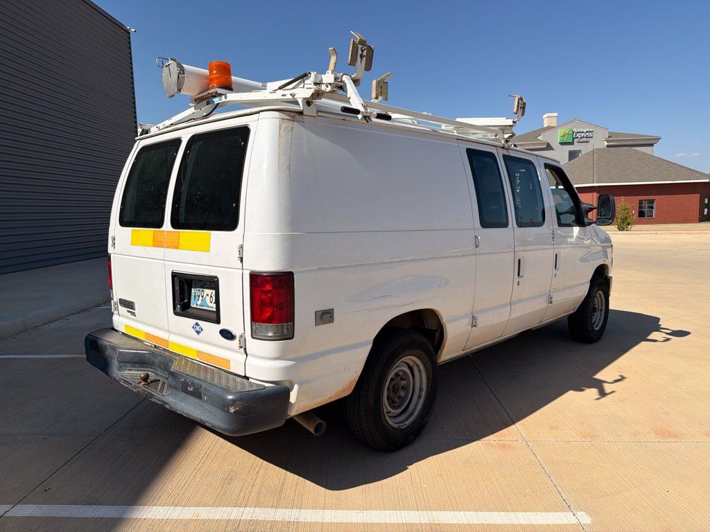 Used 2011 Ford E-250 and Econoline 250 RWD image 3
