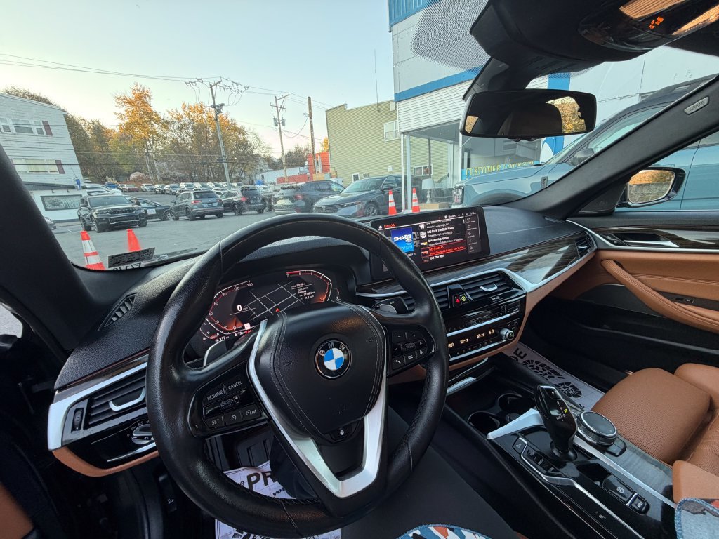 Used 2023 BMW 530i xDrive w/ Premium Package AWD/4WD image 21