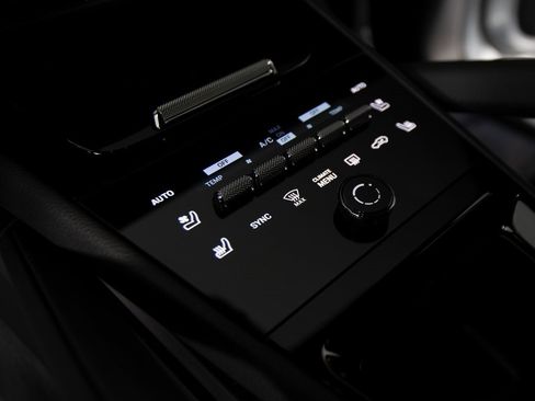 New 2026 Porsche Cayenne Coupe image 25