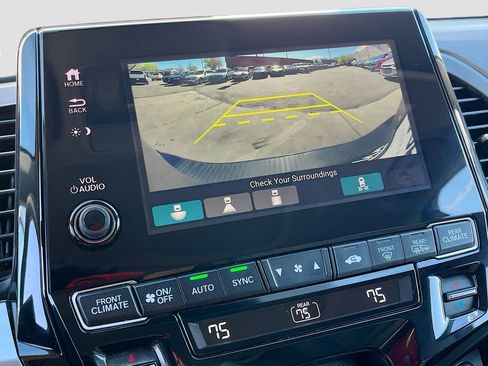 Used 2024 Honda Odyssey Touring image 14