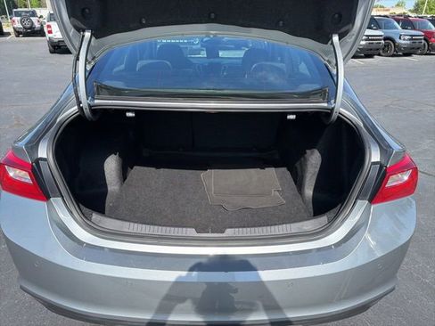 Used 2024 Chevrolet Malibu LT image 11