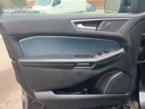 Used 2023 Ford Edge SEL w/ Sport Appearance Package image 22