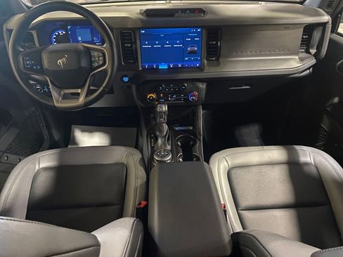 Used 2024 Ford Bronco Big Bend image 2