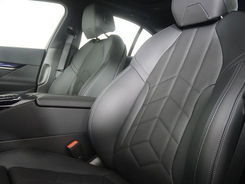 New 2026 BMW 550e xDrive AWD/4WD image 10