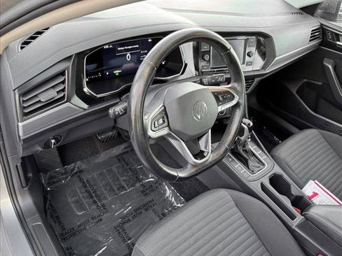 Used 2024 Volkswagen Jetta S image 11