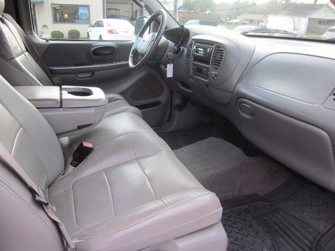 Used 2002 Ford F150 Lariat image 17