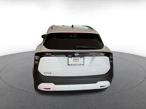 Used 2026 Nissan Kicks SV w/ Cold Weather Package FWD image 10