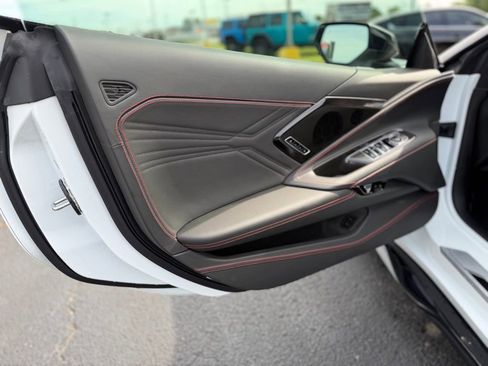 Used 2026 Chevrolet Corvette Z06 RWD image 11
