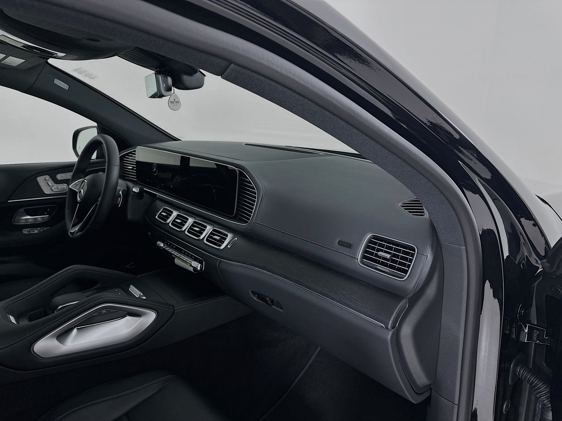New 2026 Mercedes-Benz GLE 450 4MATIC Coupe image 33