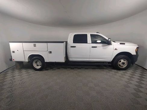 Used 2024 RAM 3500 Tradesman w/ Max Tow Package AWD/4WD image 13