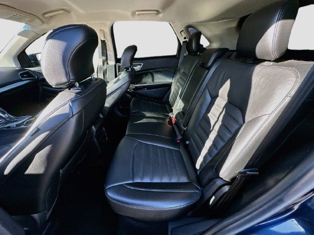 Used 2017 Ford Edge SEL w/ Equipment Group 201A AWD/4WD image 25
