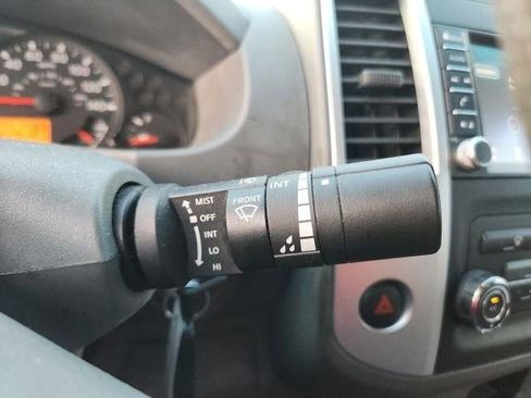 Used 2019 Nissan Frontier SV image 32