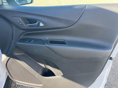 Used 2023 Chevrolet Equinox LT image 57