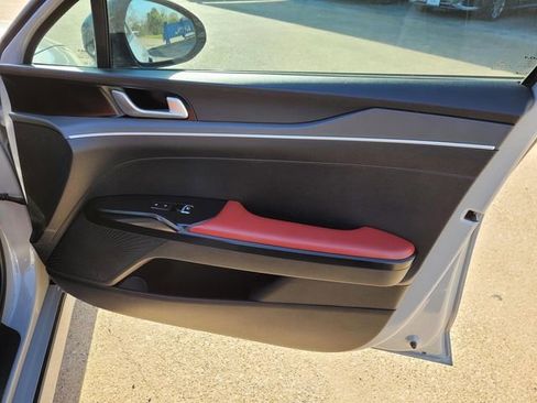 Used 2023 Kia K5 GT-Line image 9