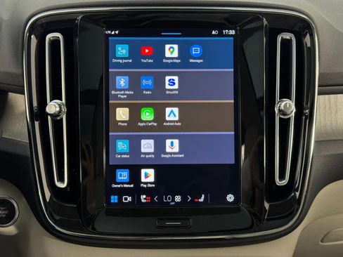 Used 2023 Volvo XC40 B5 Ultimate image 28