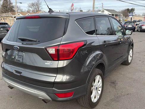 Used 2019 Ford Escape SE AWD/4WD image 9