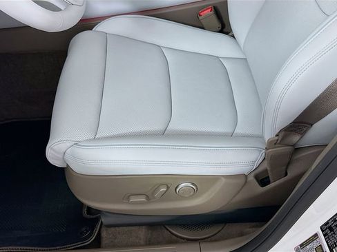 New 2026 Genesis GV70 2.5T Advanced image 21