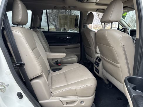 Used 2017 Honda Pilot Elite image 24