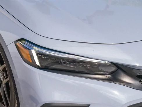 Used 2024 Honda Civic Sport Touring image 4