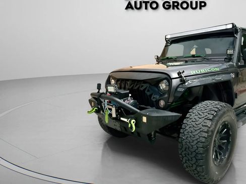 Used 2016 Jeep Wrangler Unlimited Rubicon w/ Connectivity Group AWD/4WD image 42