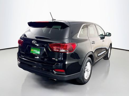 Used 2019 Kia Sorento FWD image 10
