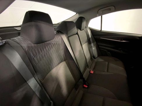Used 2025 Toyota Camry LE AWD/4WD image 23