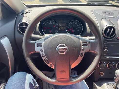 Used 2013 Nissan Rogue SV w/ Premium Pkg AWD/4WD image 18