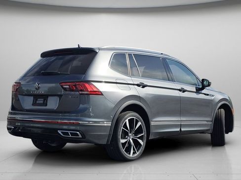 Used 2022 Volkswagen Tiguan SEL R-Line AWD/4WD image 25