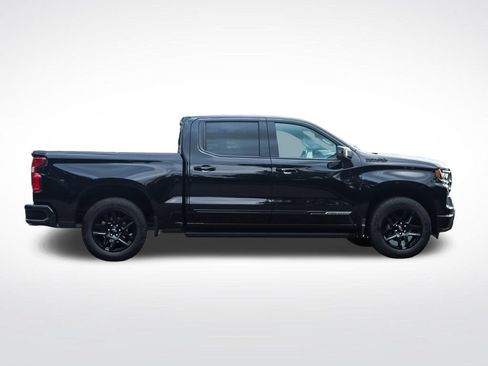 Used 2025 Chevrolet Silverado 1500 High Country w/ Midnight Edition AWD/4WD image 6