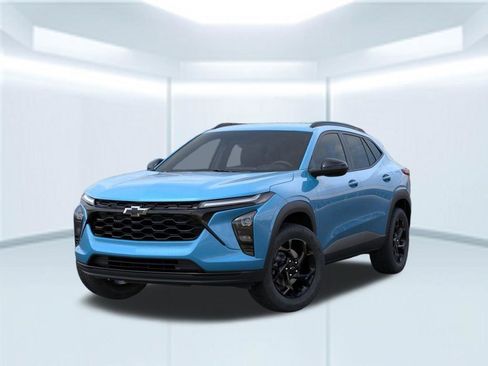 New 2026 Chevrolet Trax LT FWD image 2
