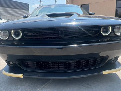 Used 2019 Dodge Challenger GT w/ Blacktop Package RWD image 4