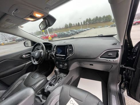 Used 2020 Jeep Cherokee Limited image 11