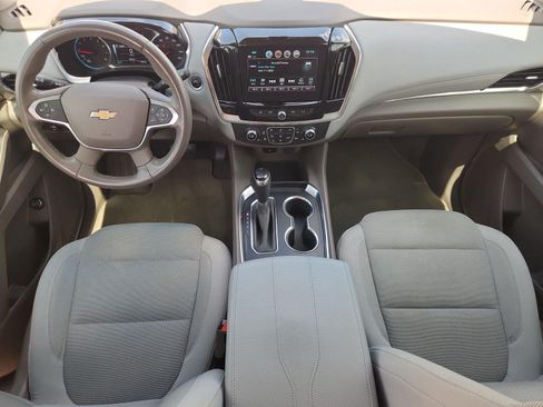 Certified 2019 Chevrolet Traverse LT FWD image 15