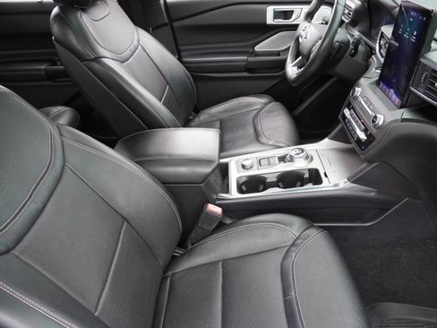 Used 2020 Ford Explorer ST w/ ST High-Performance Pack AWD/4WD image 12