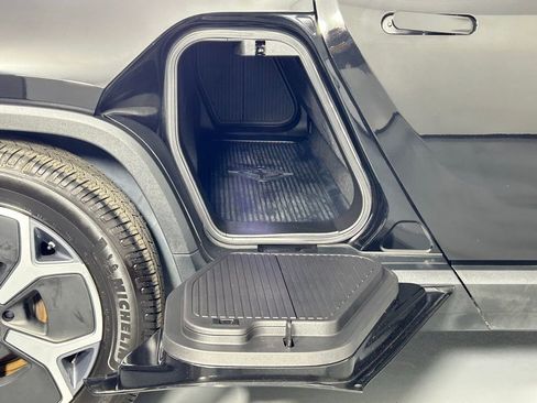 Used 2023 Rivian R1T Adventure image 14