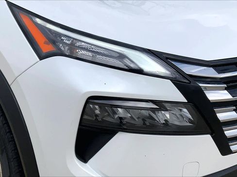 Used 2024 Nissan Rogue SV AWD/4WD image 44